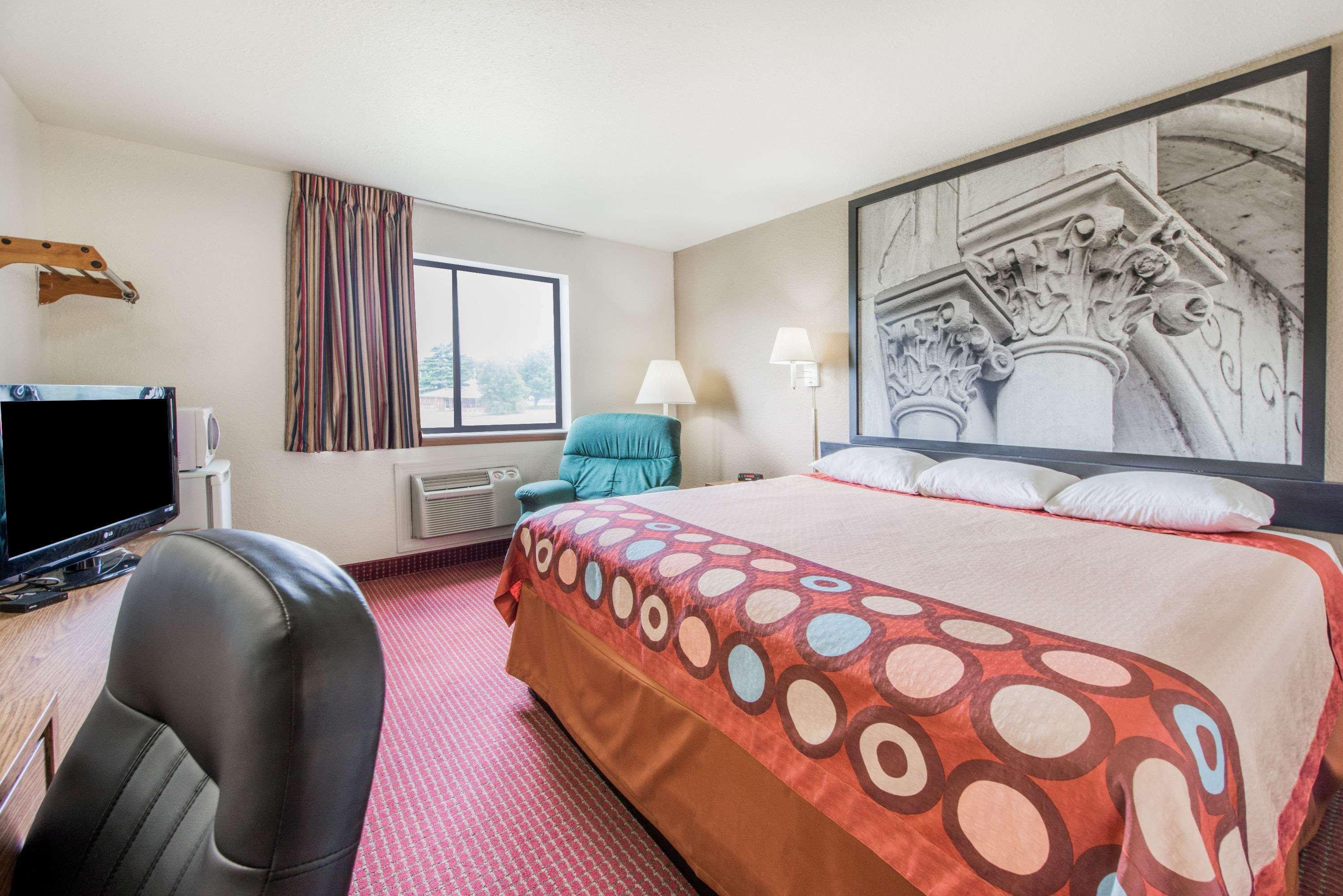 Super 8 By Wyndham Elizabethtown Hotel Exterior foto