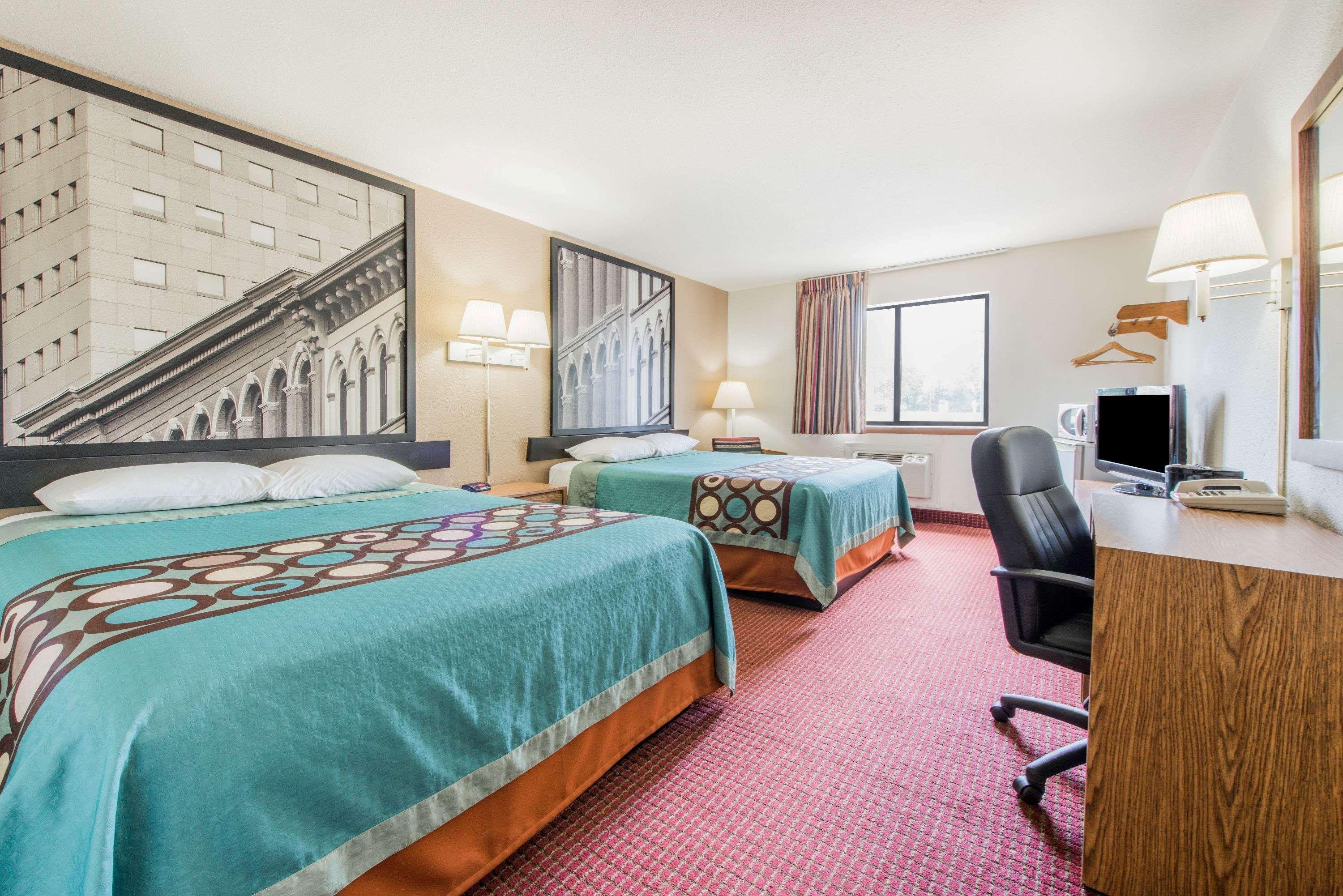 Super 8 By Wyndham Elizabethtown Hotel Exterior foto