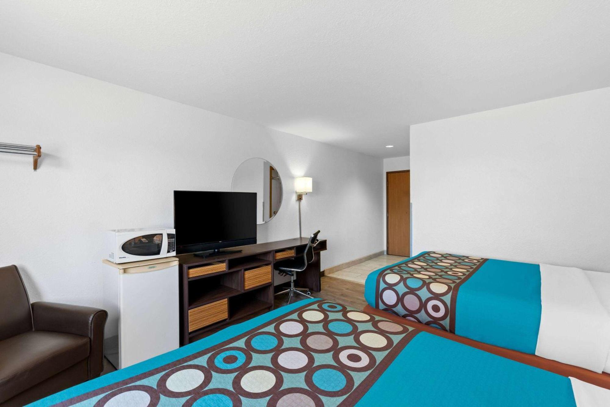 Super 8 By Wyndham Elizabethtown Hotel Exterior foto