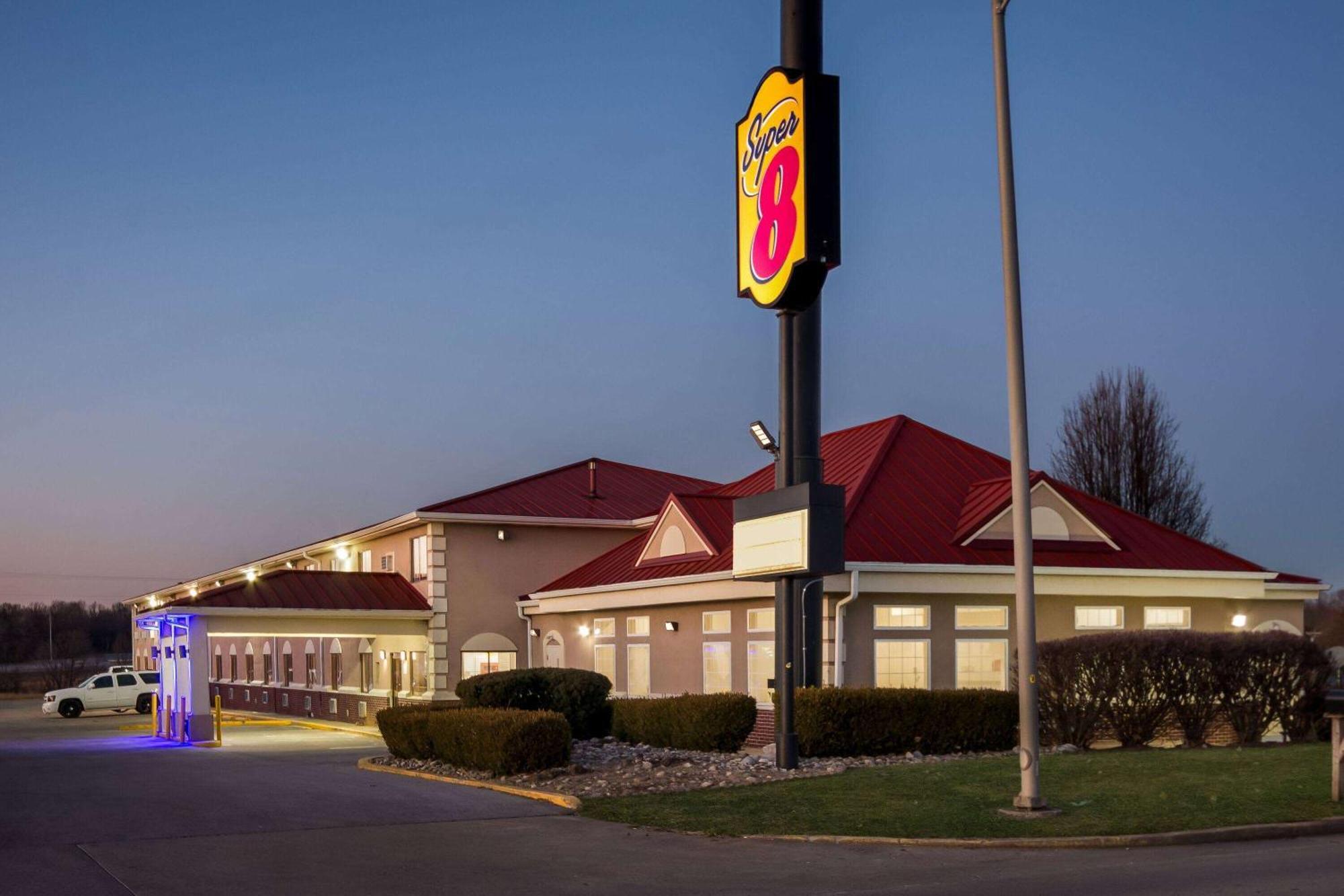 Super 8 By Wyndham Elizabethtown Hotel Exterior foto